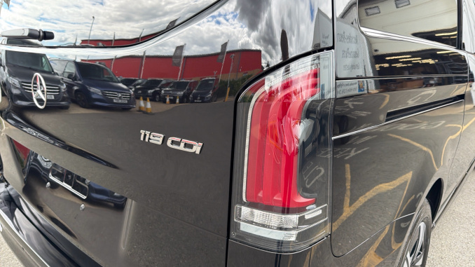 Mercedes-Benz Vito L2 Diesel Rwd 119CDI Select Crew Van 9G-Tronic - Image 12